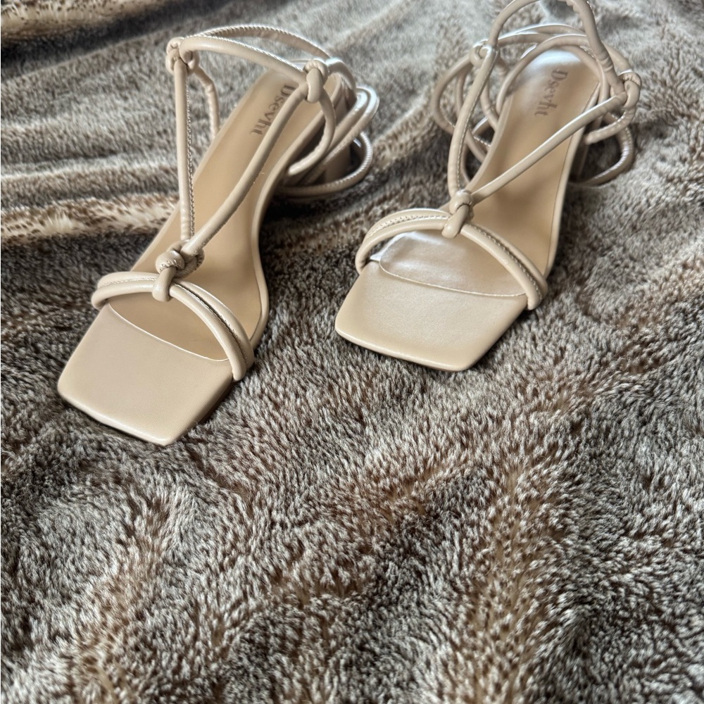 New Dsevht Beige Strappy Sandals